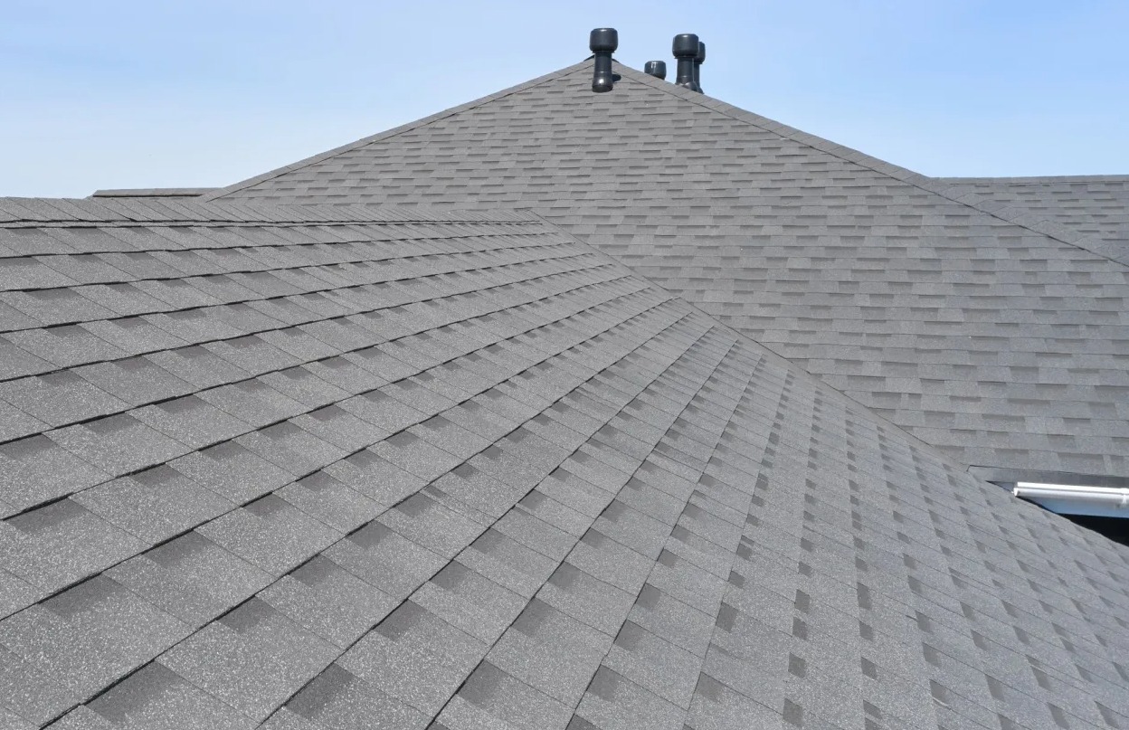 Professional asphalt shingle roof repair in Seattle